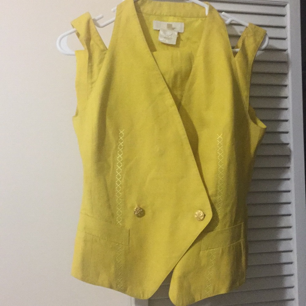 Escada Linen vest with Niño skirt